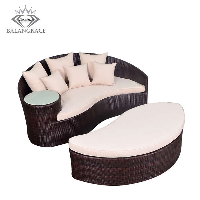 Outdoor sofa bed