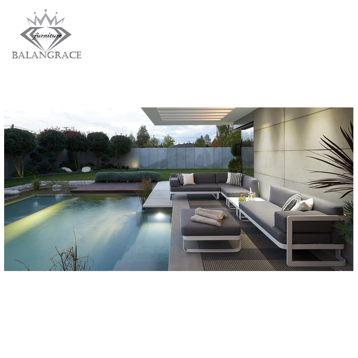 why choose aluminium outdoor furniture